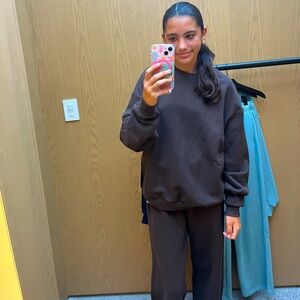 Meet your Posher, Izzie